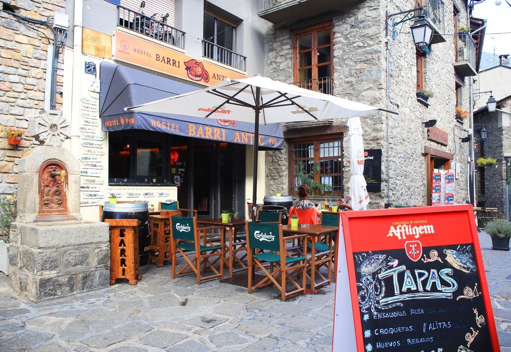 Barri Antic Hostel & Pub Andorra la Vella Buitenkant foto